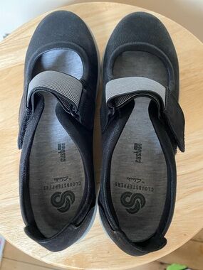 Clarks Black Mary Jane Flats with Gray Elastic Strap